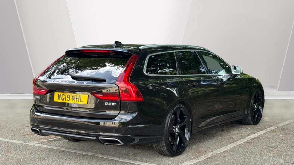 Volvo V90 2.0 D5 PowerPulse R DESIGN Pro 5dr AWD Geartronic Diesel Estate - Image 2