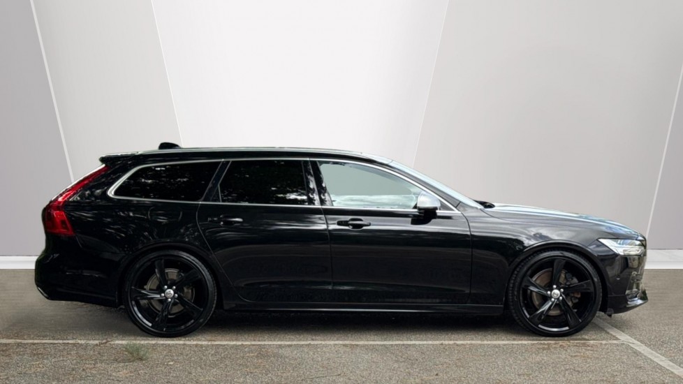 Volvo V90 2.0 D5 PowerPulse R DESIGN Pro 5dr AWD Geartronic Diesel Estate - Image 3