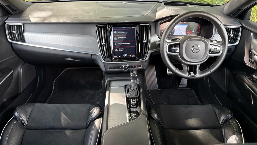 Volvo V90 2.0 D5 PowerPulse R DESIGN Pro 5dr AWD Geartronic Diesel Estate - Image 5