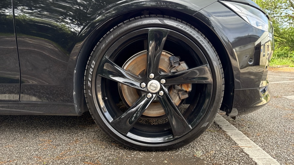 Volvo V90 2.0 D5 PowerPulse R DESIGN Pro 5dr AWD Geartronic Diesel Estate - Image 9