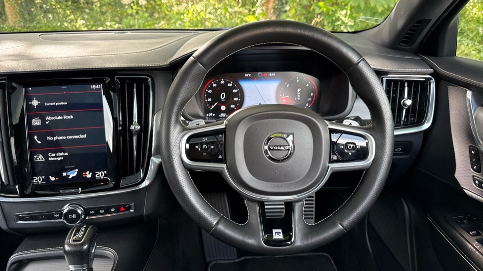 Volvo V90 2.0 D5 PowerPulse R DESIGN Pro 5dr AWD Geartronic Diesel Estate - Image 10