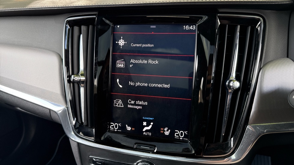 Volvo V90 2.0 D5 PowerPulse R DESIGN Pro 5dr AWD Geartronic Diesel Estate - Image 12