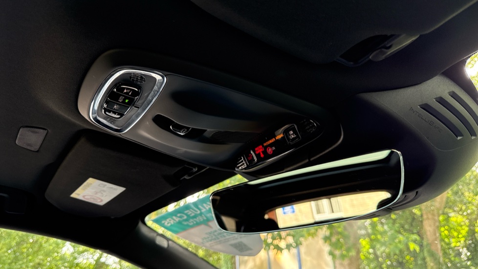 Volvo V90 2.0 D5 PowerPulse R DESIGN Pro 5dr AWD Geartronic Diesel Estate - Image 28