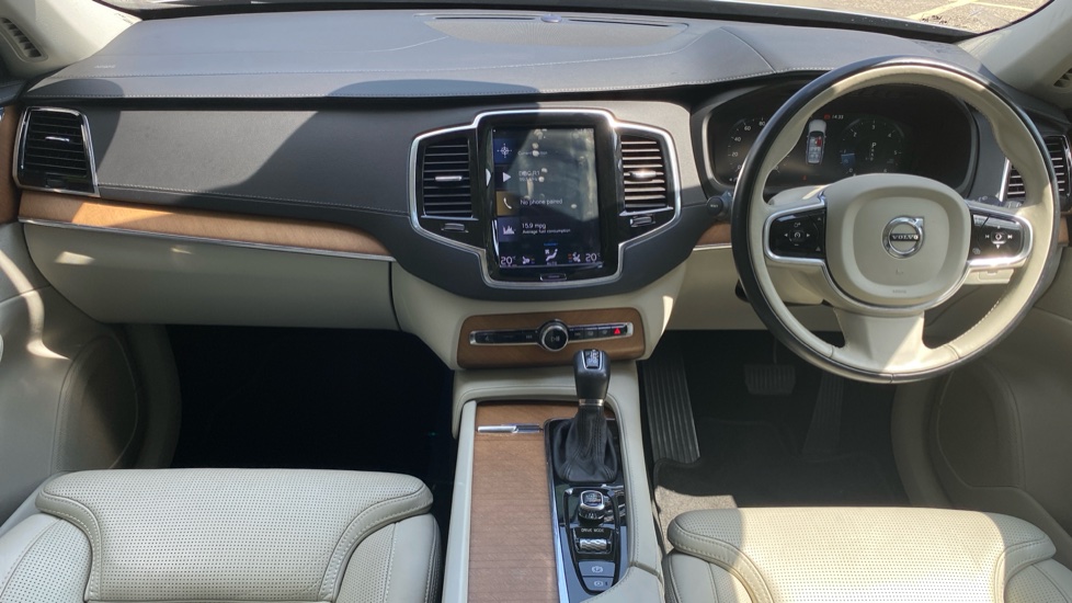 Volvo XC90 2.0 D5 PowerPulse Inscription Pro 5dr AWD G tronic Diesel Estate - Image 5