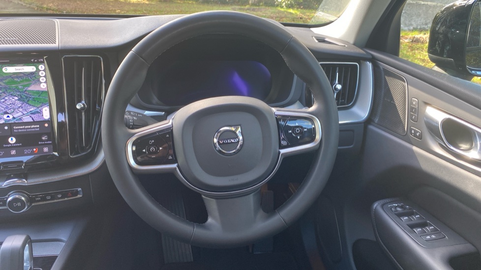 Volvo XC60 2.0 B4D Plus Dark 5dr AWD Geartronic Diesel Estate - Image 10