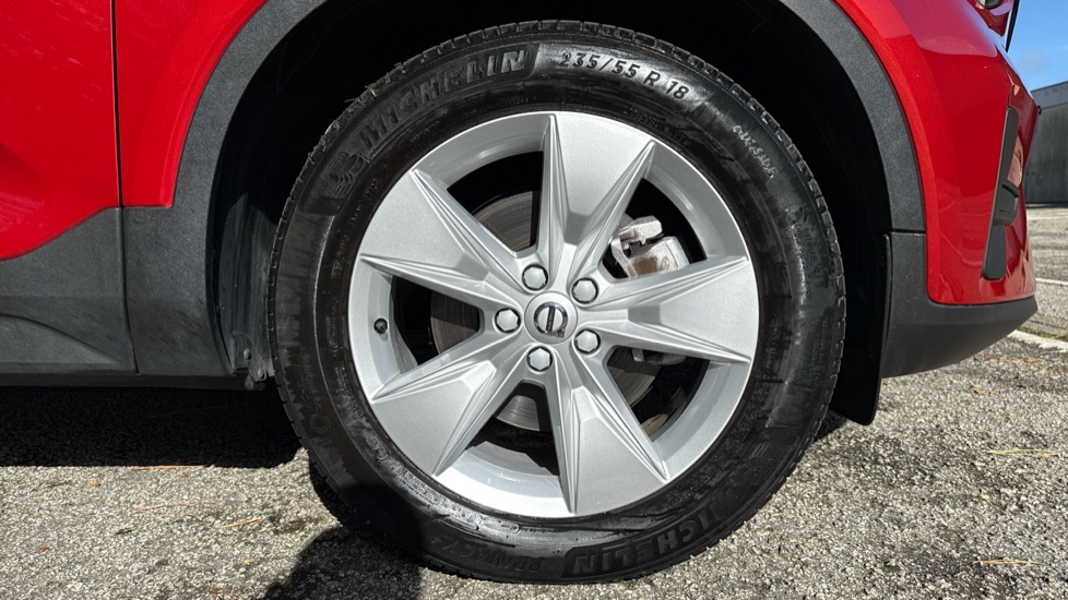 Volvo XC40 2.0 B3P Core 5dr Auto Petrol Estate - Image 9