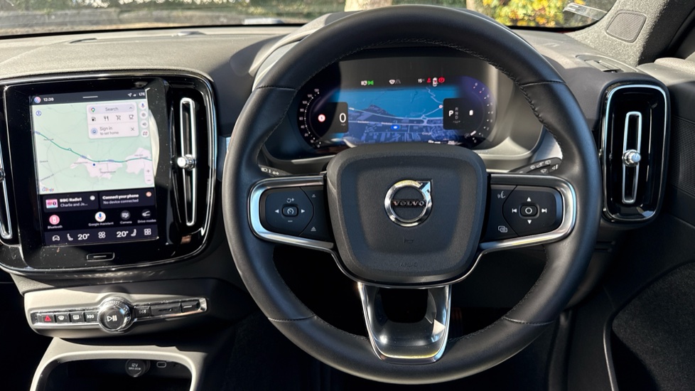 Volvo XC40 2.0 B3P Core 5dr Auto Petrol Estate - Image 10