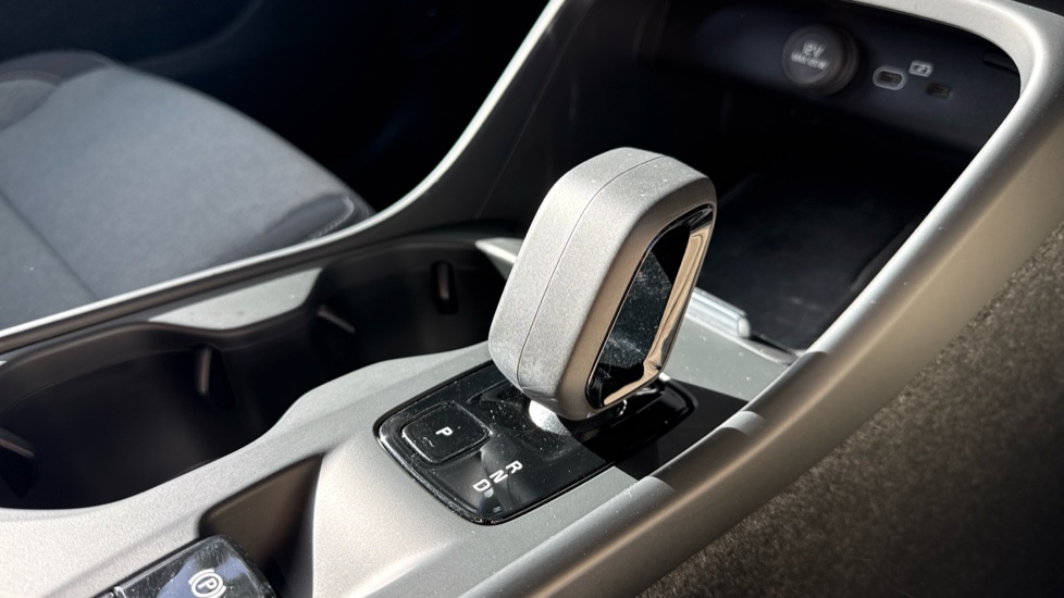 Volvo XC40 2.0 B3P Core 5dr Auto Petrol Estate - Image 26
