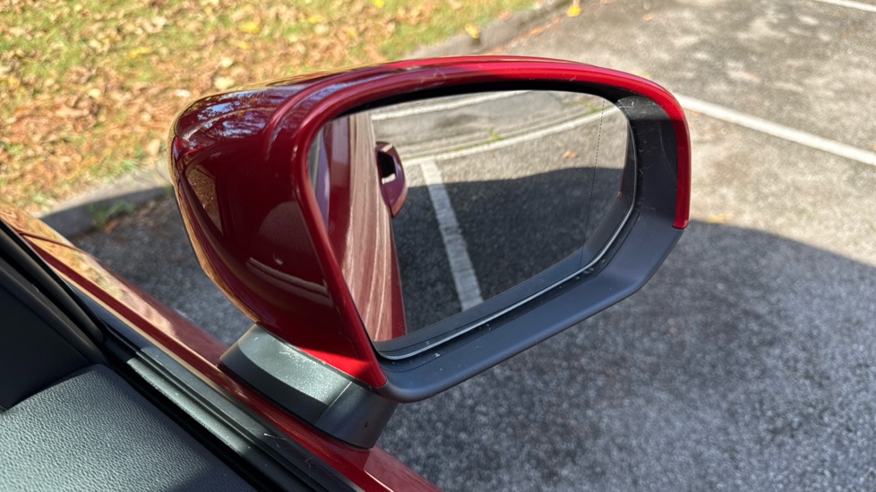 Volvo XC40 2.0 B3P Core 5dr Auto Petrol Estate - Image 32