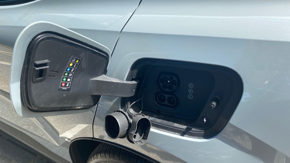 Volvo EX30 315kW Twin Motor Performance Ultra 69kWh 5dr Auto Electric Estate - Image 16