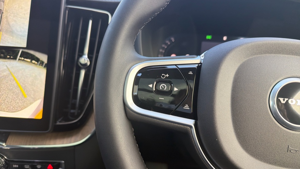 Volvo XC60 2.0 T8 [455] PHEV Ultra Dark 5dr AWD Geartronic Estate - Image 21