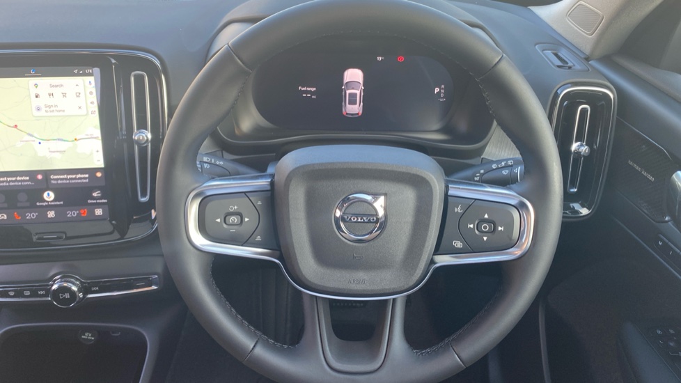 Volvo XC40 2.0 B3P Ultra Dark 5dr Auto Petrol Estate - Image 10