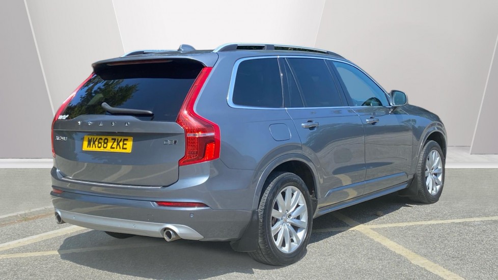 Volvo XC90 2.0 D5 PowerPulse Momentum Pro 5dr AWD Geartronic Diesel Estate - Image 2