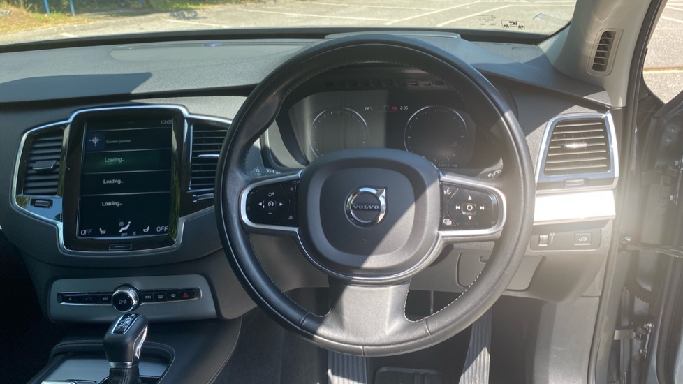 Volvo XC90 2.0 D5 PowerPulse Momentum Pro 5dr AWD Geartronic Diesel Estate - Image 10
