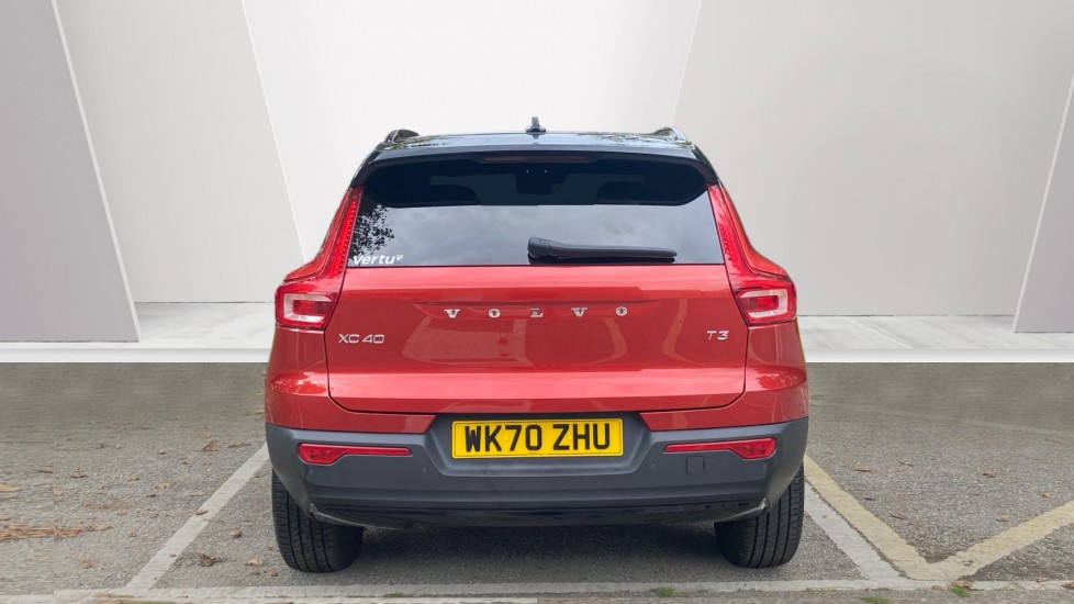 Volvo XC40 1.5 T3 R DESIGN 5dr Petrol Estate - Image 7