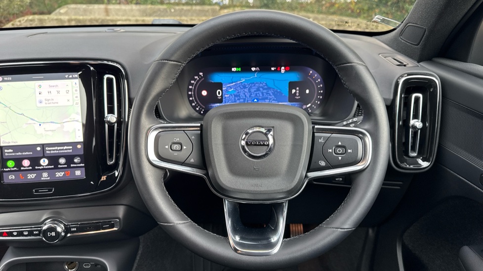 Volvo XC40 2.0 B3P Plus Dark 5dr Auto Petrol Estate - Image 10