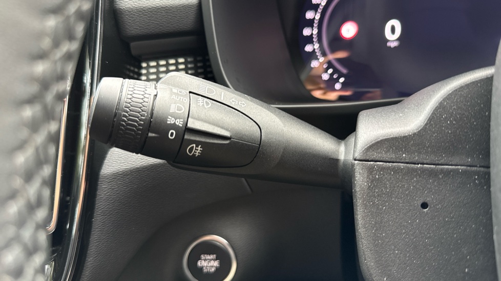 Volvo XC40 2.0 B3P Plus Dark 5dr Auto Petrol Estate - Image 20
