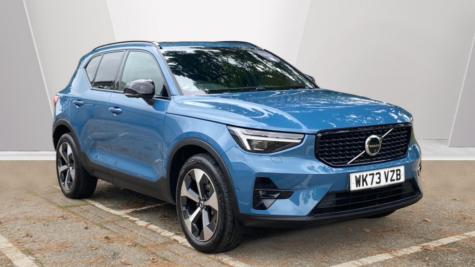 Volvo XC40 2.0 B4P Ultimate Dark 5dr Auto Petrol Estate - Image 1