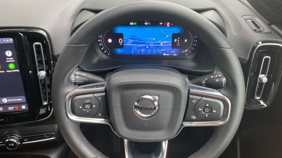 Volvo XC40 2.0 B4P Ultimate Dark 5dr Auto Petrol Estate - Image 10