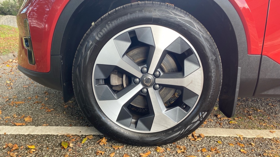 Volvo XC40 2.0 B3P Plus Dark 5dr Auto Petrol Estate - Image 44