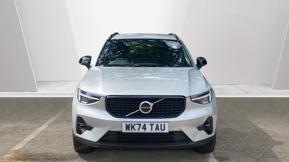 Volvo XC40 2.0 B3P Plus Dark 5dr Auto Petrol Estate - Image 8