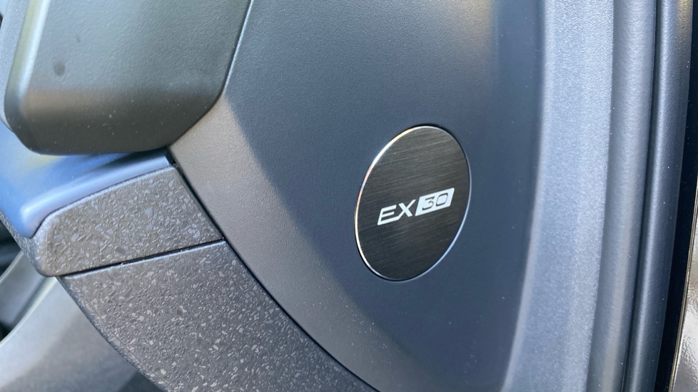 Volvo EX30 200kW SM Ex Range Ultra Black Ed 69kWh 5dr Auto Electric Estate - Image 44