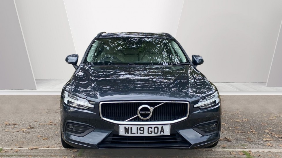 Volvo V60 2.0 D3 Momentum Pro 5dr Auto Diesel Estate - Image 8