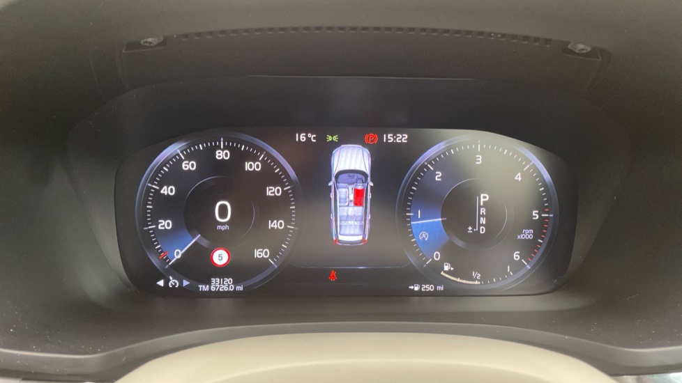 Volvo V60 2.0 D3 Momentum Pro 5dr Auto Diesel Estate - Image 11