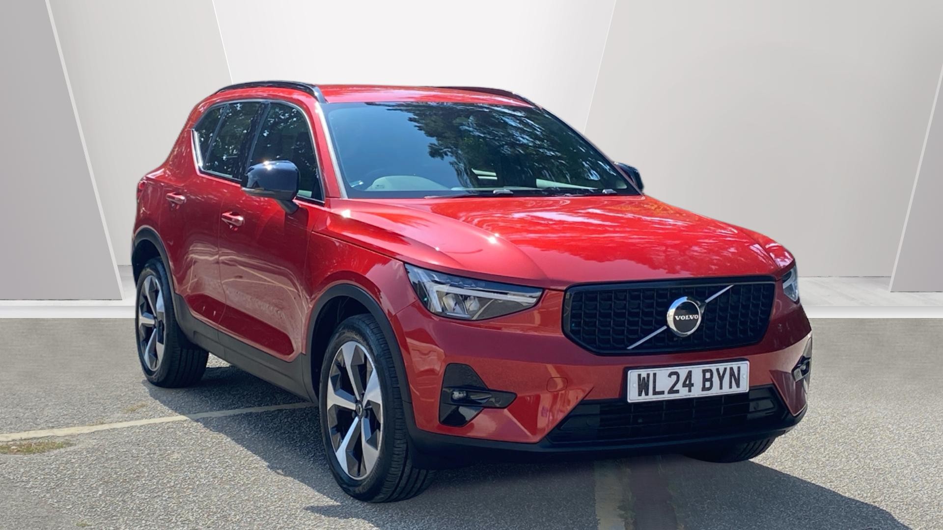 Volvo XC40 listing photo
