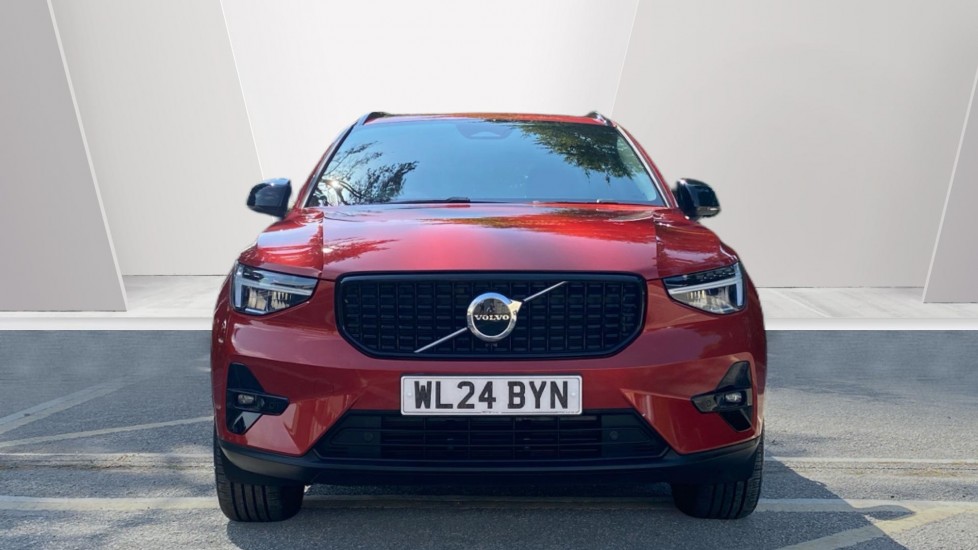 Volvo XC40 2.0 B3P Plus Dark 5dr Auto Petrol Estate - Image 8