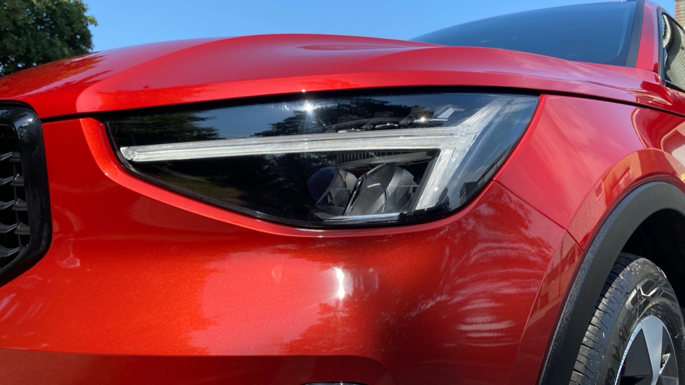 Volvo XC40 2.0 B3P Plus Dark 5dr Auto Petrol Estate - Image 42