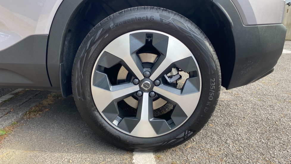 Volvo XC40 2.0 B3P Plus Dark 5dr Auto Petrol Estate - Image 39