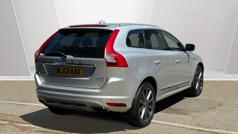 Volvo XC60 D5 [215] SE Lux Nav 5dr AWD Geartronic Diesel Estate - Image 2