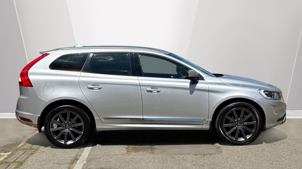 Volvo XC60 D5 [215] SE Lux Nav 5dr AWD Geartronic Diesel Estate - Image 3