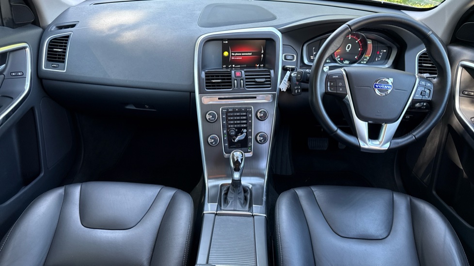 Volvo XC60 D5 [215] SE Lux Nav 5dr AWD Geartronic Diesel Estate - Image 5