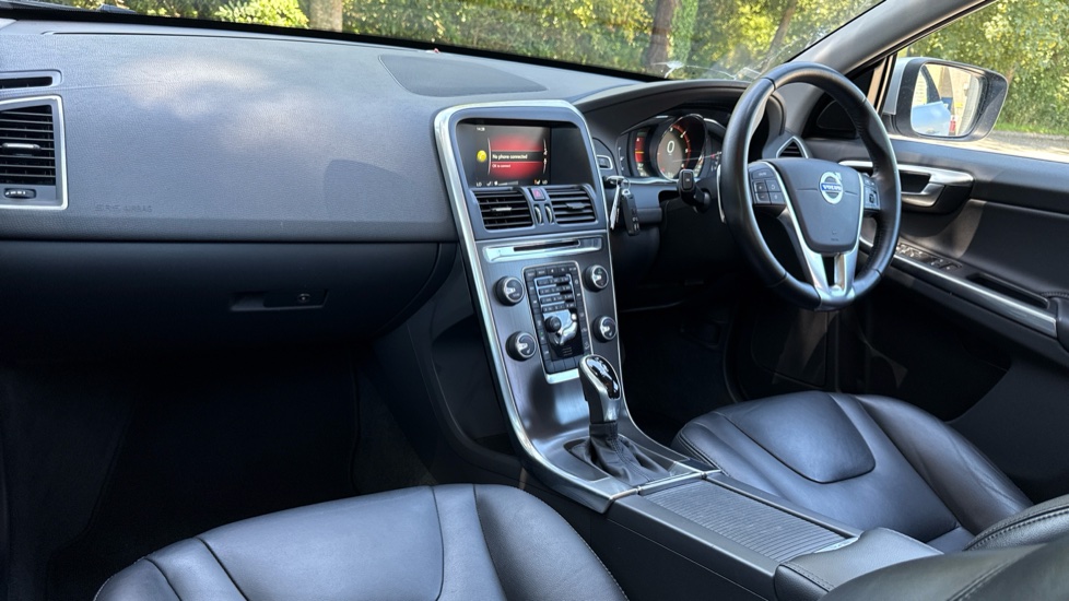 Volvo XC60 D5 [215] SE Lux Nav 5dr AWD Geartronic Diesel Estate - Image 44