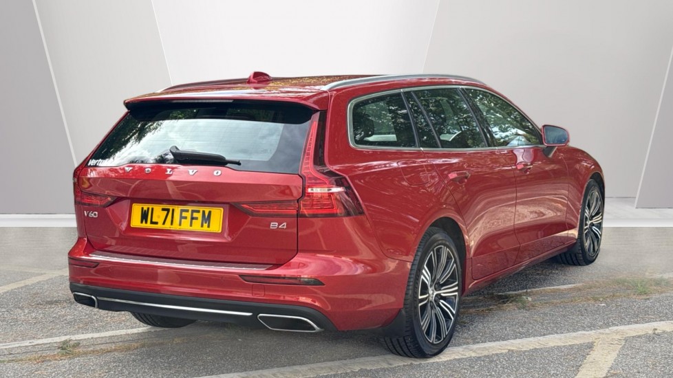 Volvo V60 2.0 B4D Inscription 5dr Auto Diesel Estate - Image 2