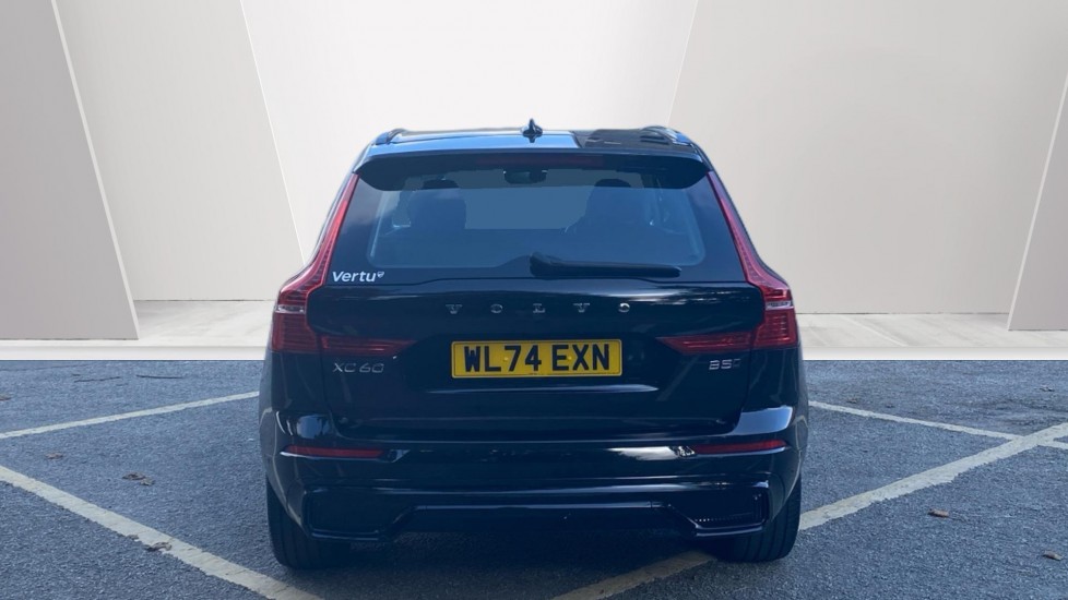 Volvo XC60 2.0 B5P Plus Dark 5dr AWD Geartronic Petrol Estate - Image 7