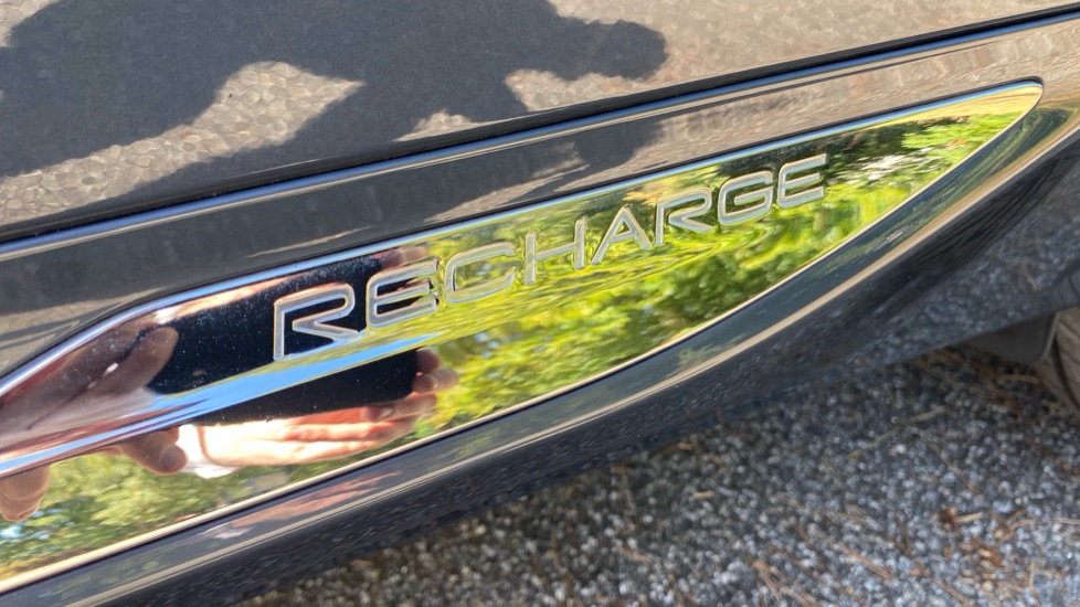 Volvo XC60 2.0 T6 [350] RC PHEV Core Bright 5dr AWD Gtron Estate - Image 43