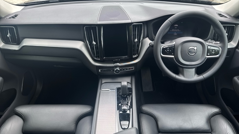 Volvo XC60 2.0 B4P Plus Dark 5dr Geartronic Petrol Estate - Image 5