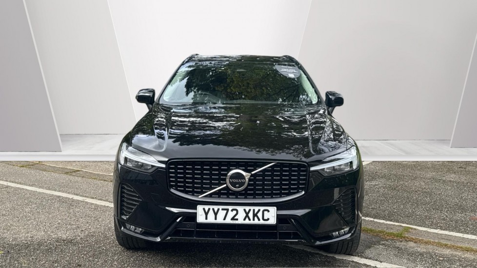 Volvo XC60 2.0 B4P Plus Dark 5dr Geartronic Petrol Estate - Image 8