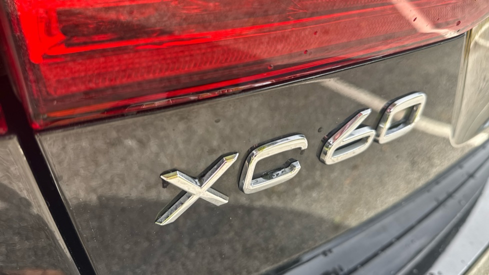 Volvo XC60 2.0 B4P Plus Dark 5dr Geartronic Petrol Estate - Image 40