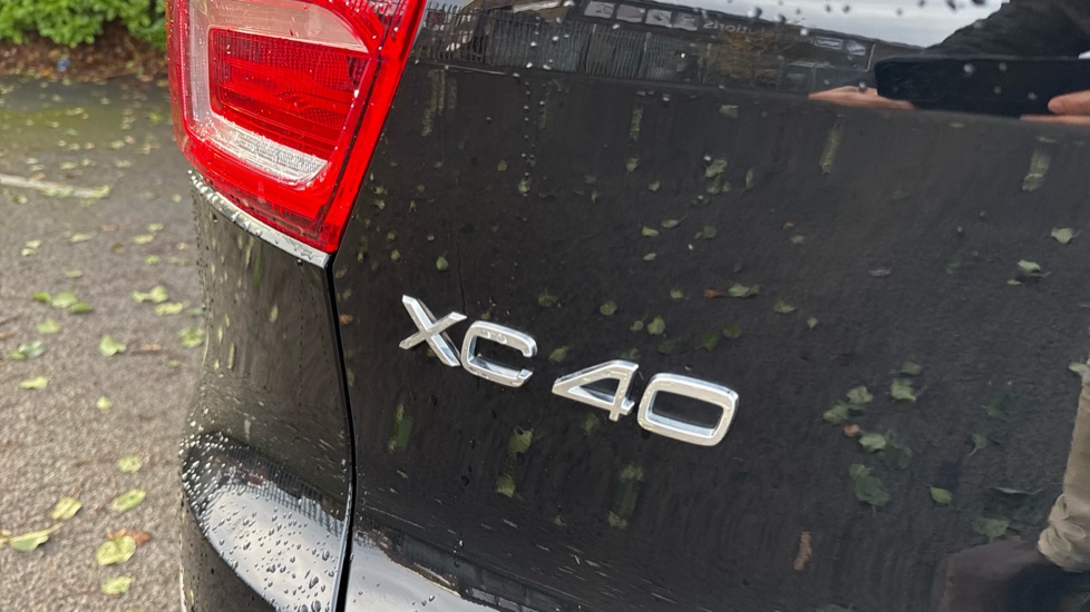Volvo XC40 2.0 B3P Plus Dark 5dr Auto Petrol Estate - Image 38