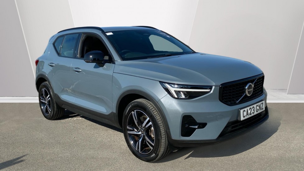 Volvo XC40 2.0 B4P Plus Dark 5dr AWD Auto Petrol Estate - Image 1