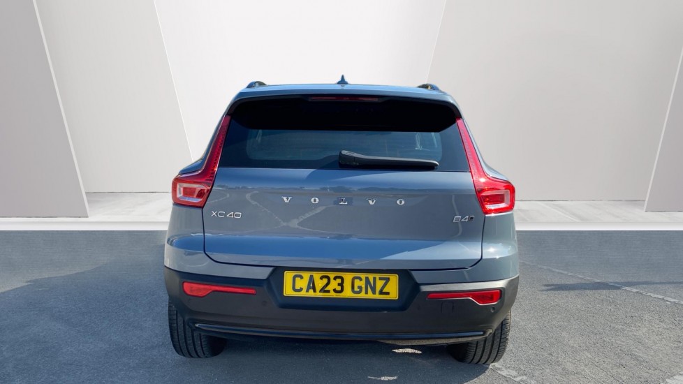 Volvo XC40 2.0 B4P Plus Dark 5dr AWD Auto Petrol Estate - Image 7