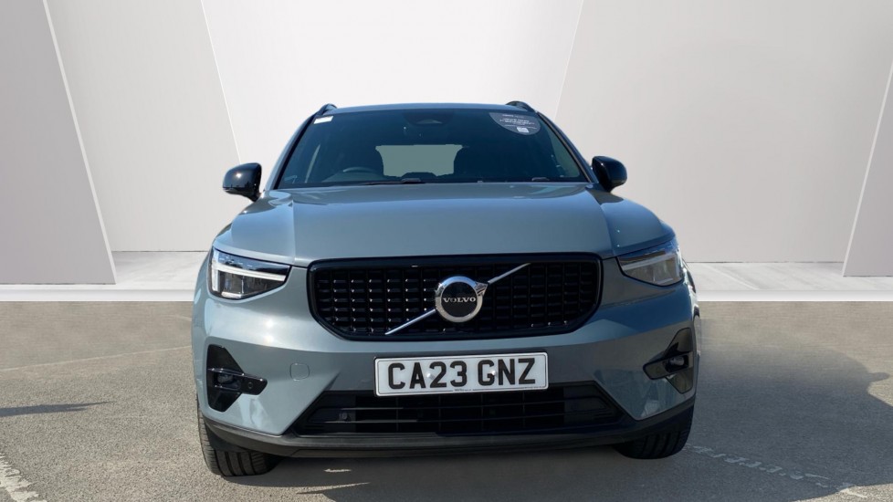 Volvo XC40 2.0 B4P Plus Dark 5dr AWD Auto Petrol Estate - Image 8