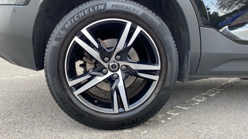 Volvo XC40 2.0 B3P Plus Dark 5dr Auto Petrol Estate - Image 9