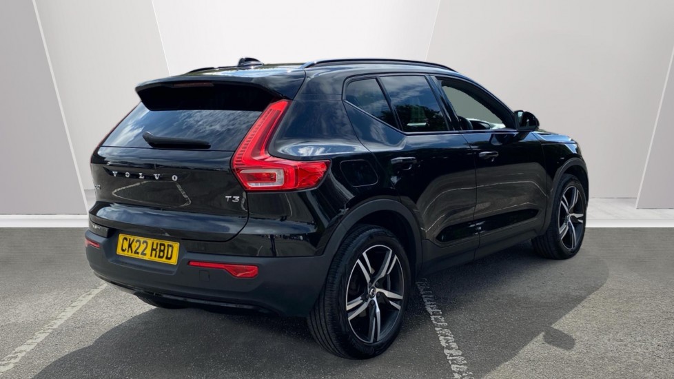 Volvo XC40 1.5 T3 [163] R DESIGN 5dr Geartronic Petrol Estate - Image 2