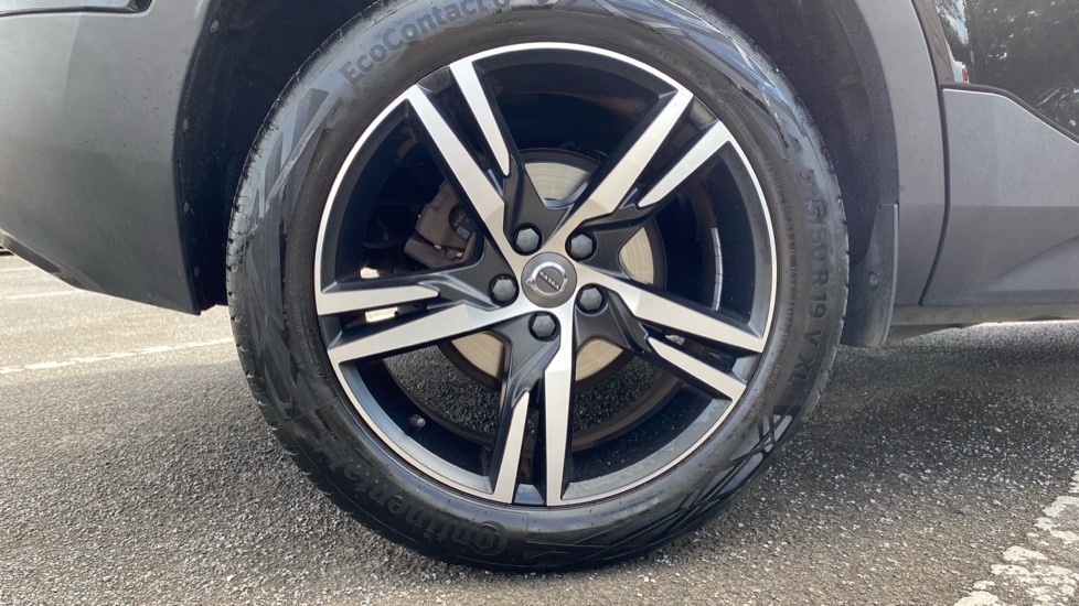 Volvo XC40 1.5 T3 [163] R DESIGN 5dr Geartronic Petrol Estate - Image 9