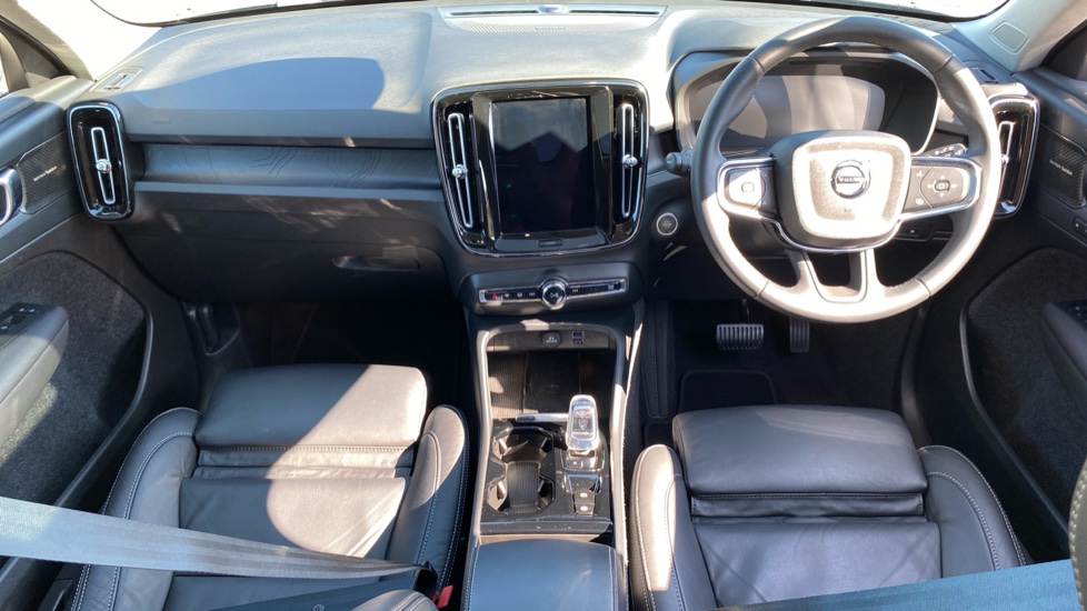 Volvo XC40 1.5 T5 Recharge PHEV Ultimate Dark 5dr Auto Estate - Image 5
